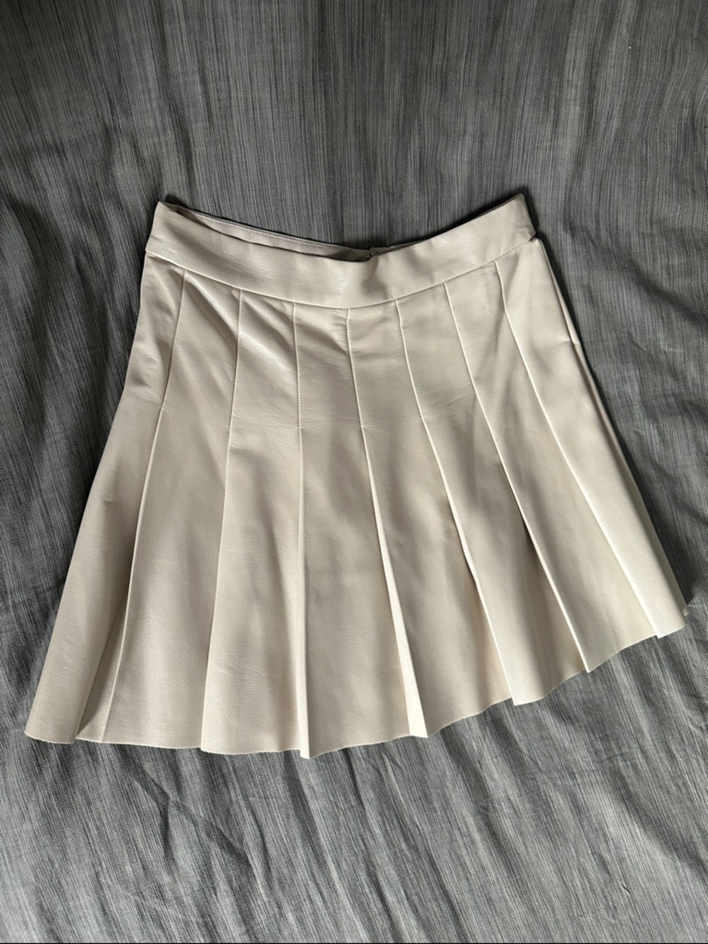 Aritzia Sunday Best skirt